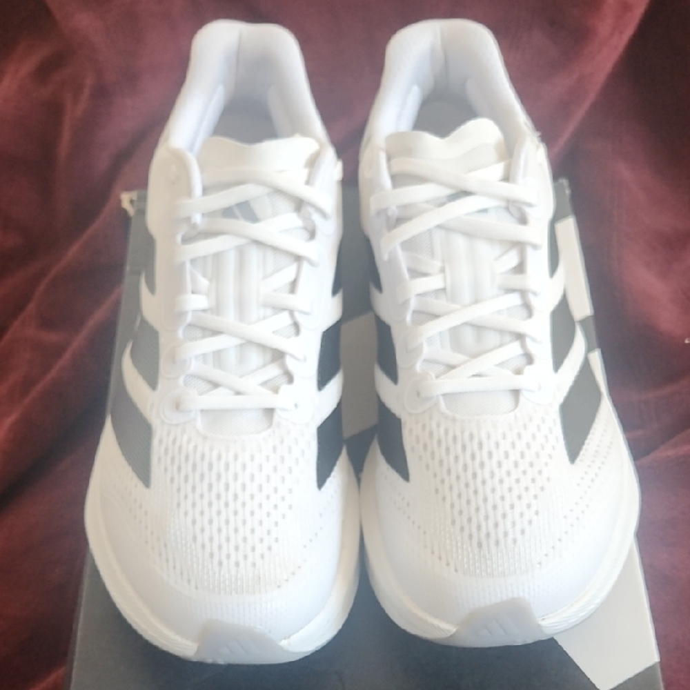♥️Adidas Duramo Speed 2M 11.5 Men's Classic White and Black Sneakers♥️